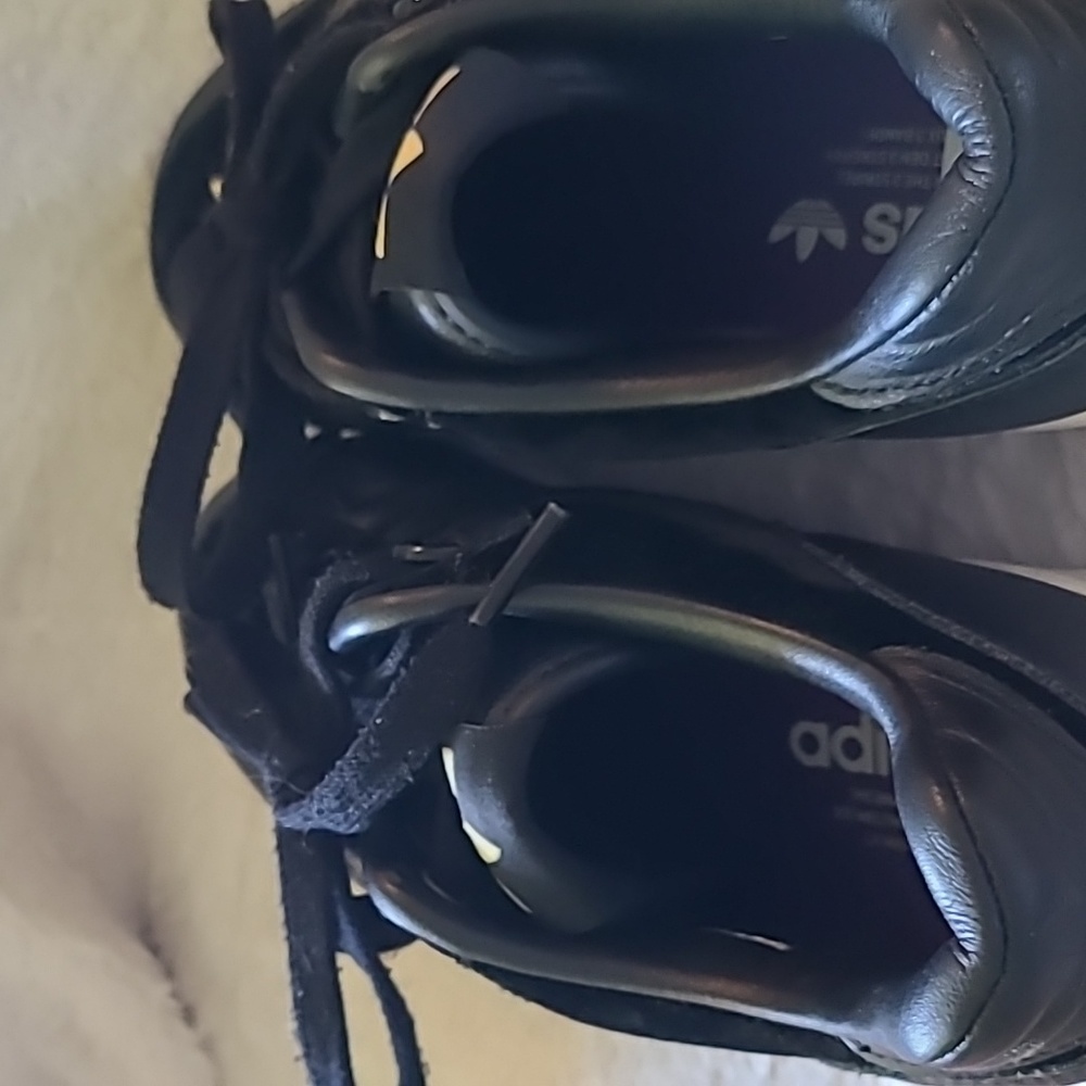 Adidas - Picture 4 of 4